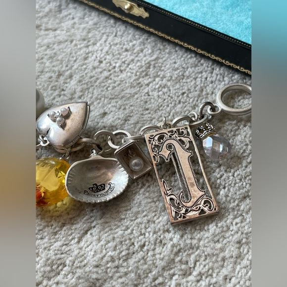 Juicy Couture charm bracelet - Picture 7 of 13